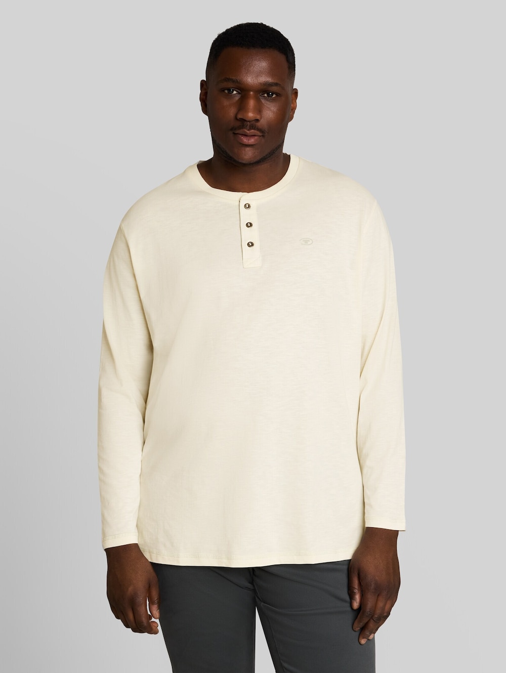 Henley Langarmshirt aus Baumwolle