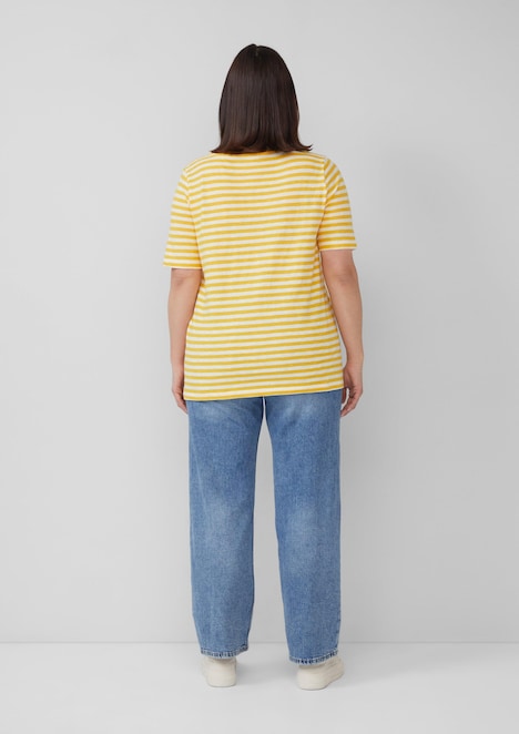 Gestreiftes T-Shirt mit Flammgarnstruktur