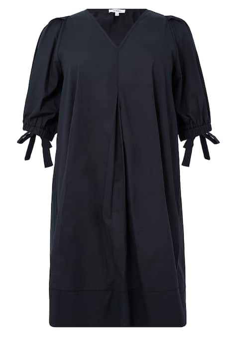 Kleid mit V-Ausschnitt
