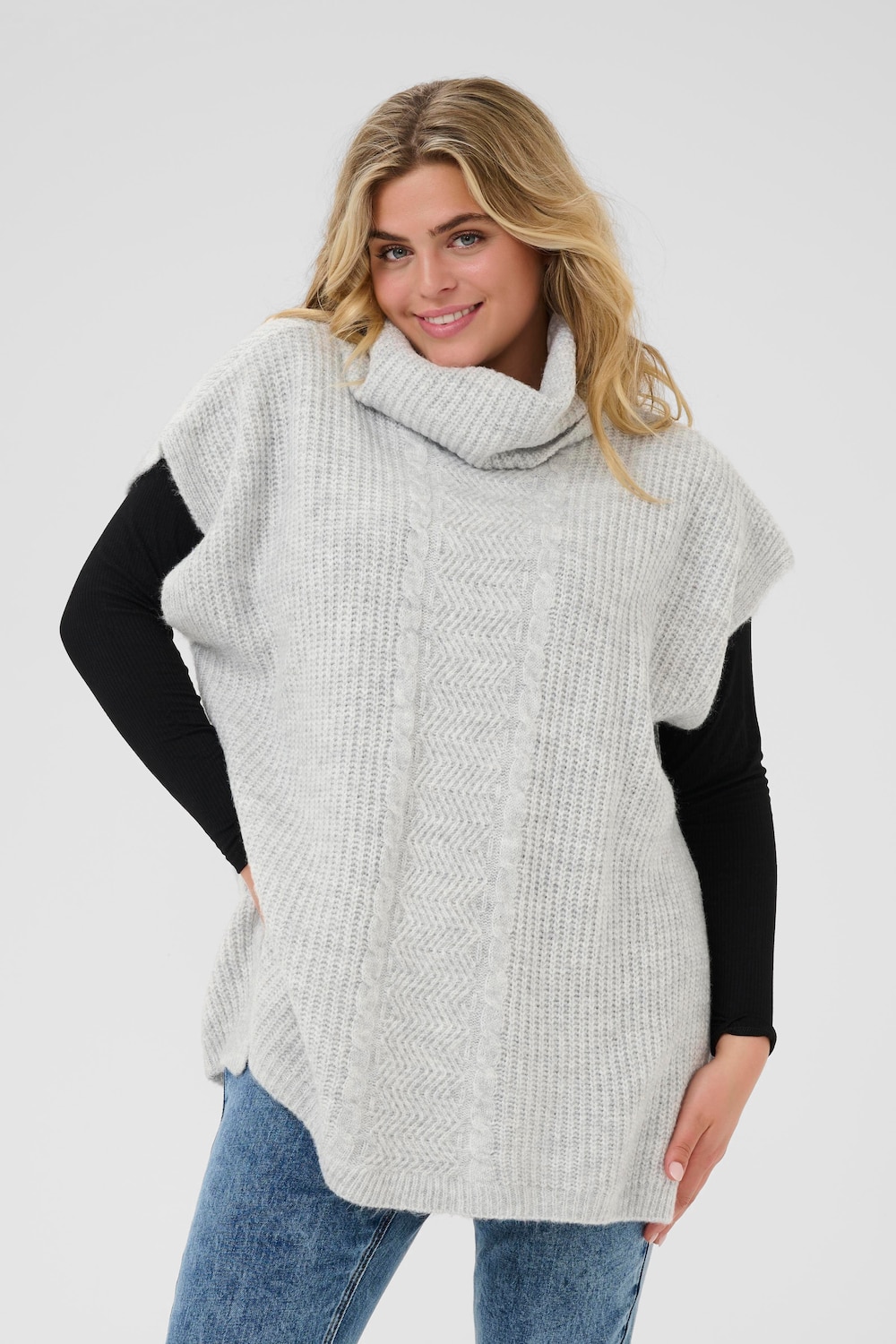 Poncho Loose fit