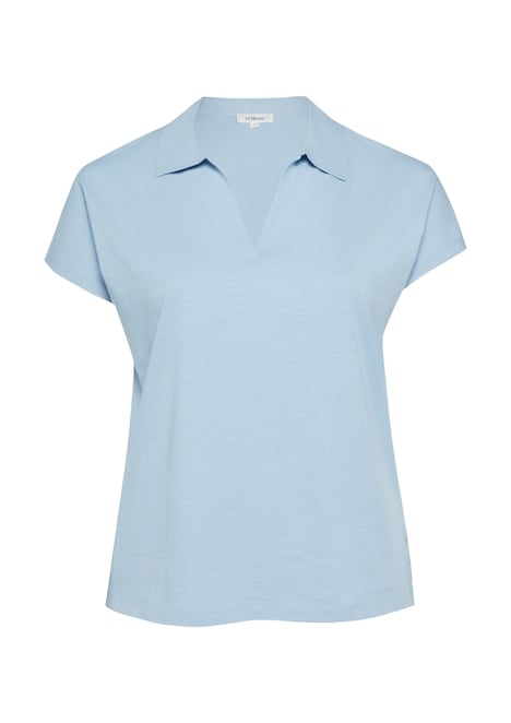 T-Shirt mit Polokragen und überschnittenen Schultern