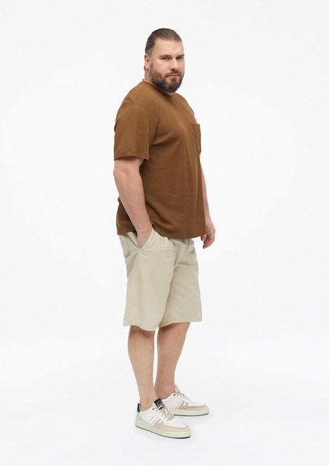 Waffelpiqué-T-Shirt mit Brusttasche