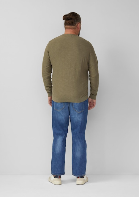 Strickpullover mit Flammgarnstruktur und Rollkante