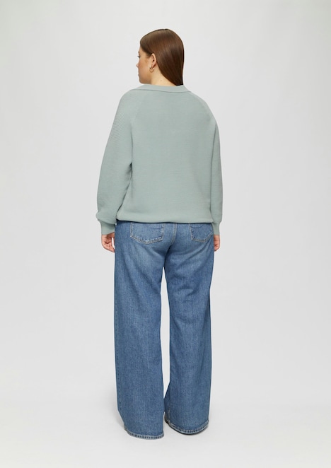 Strukturierter Pullover mit Polokragen
