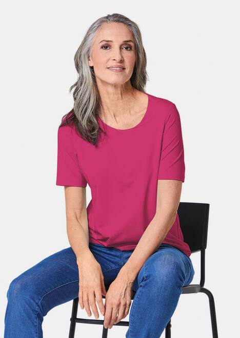 Gepflegtes Shirt in formstabiler Ware