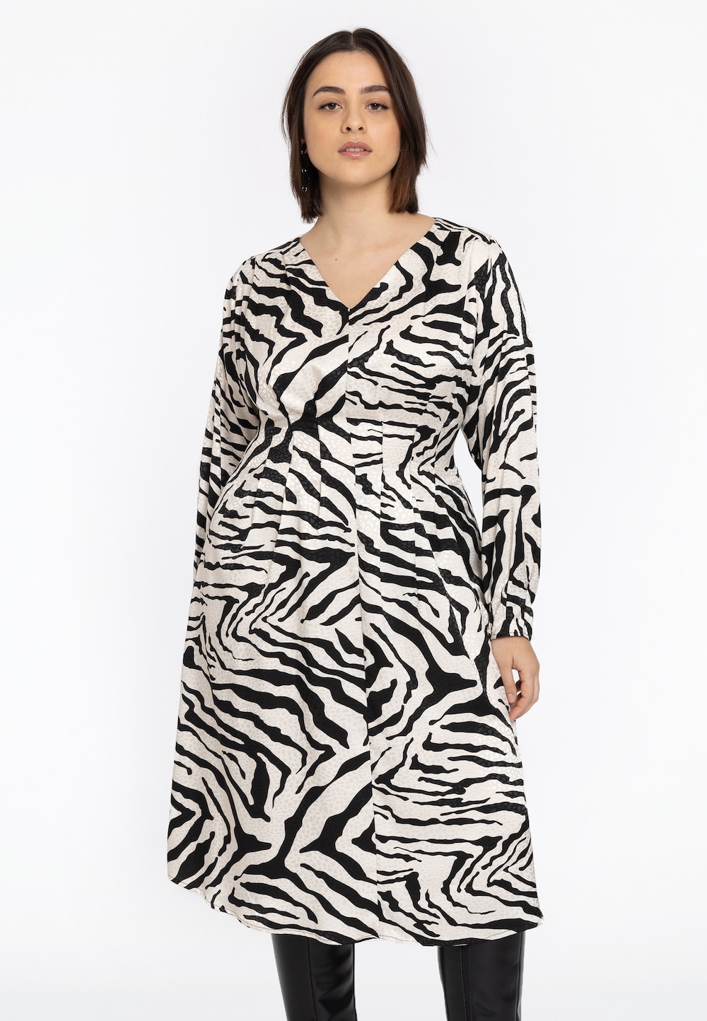 Kleid mit V-Ausschnitt