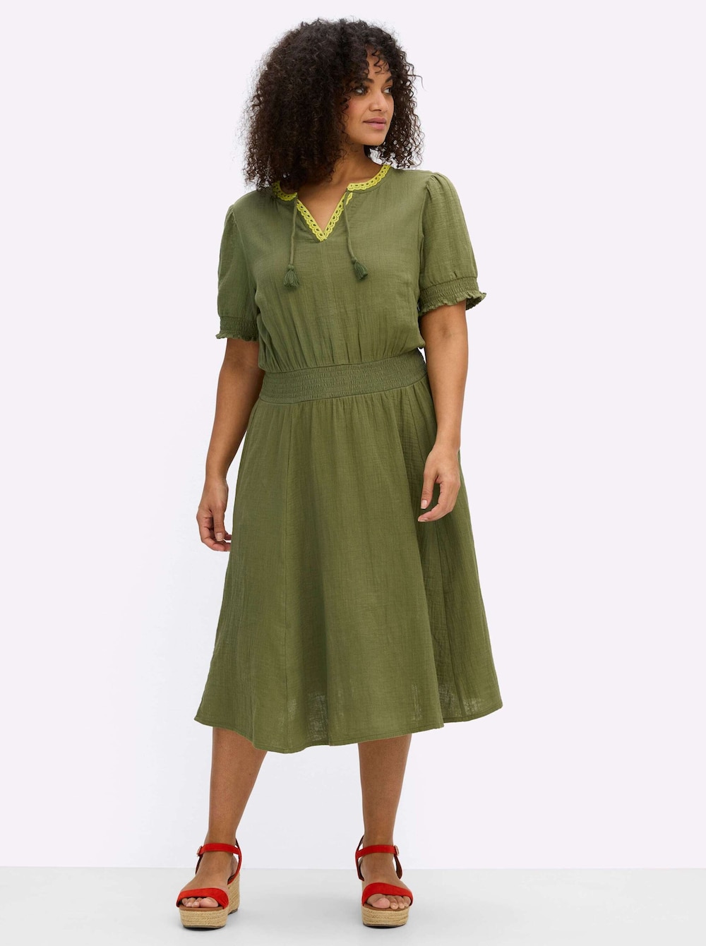 Kleid Kurzarm Ohne Kragen