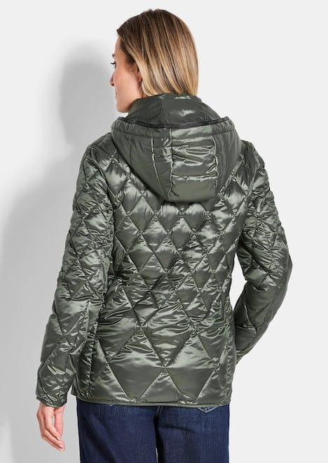 Steppjacke mit Rautenmuster