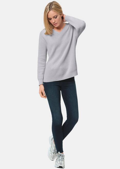 Kaschmirpullover mit V-Ausschnitt