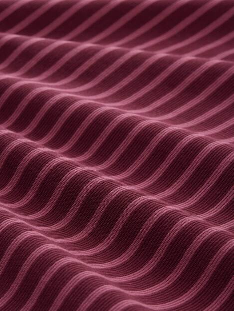 Langarmshirt mit Knopf-Details