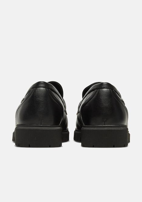 Loafer in Leder-Optik mit Schmuck-Detail