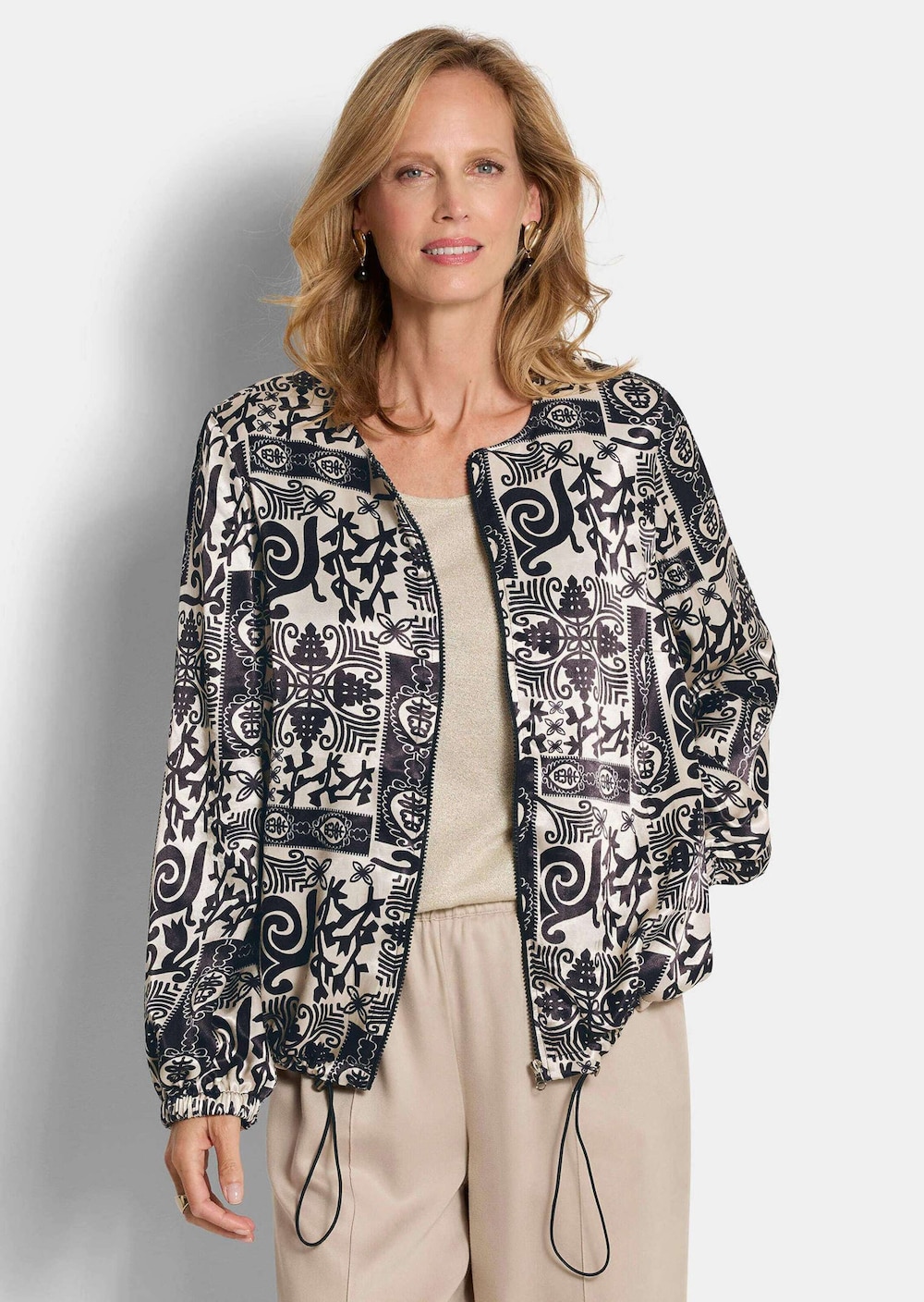 Satinjacke mit Aztekenmuster