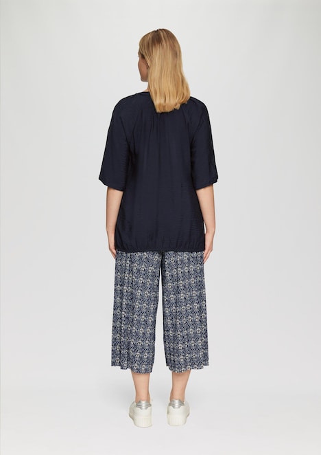 Bluse aus strukturierter Viskose