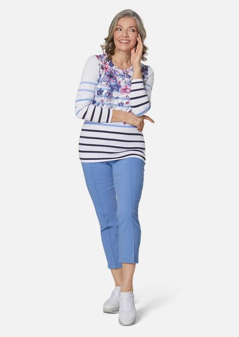 Blütenreicher Druckpullover