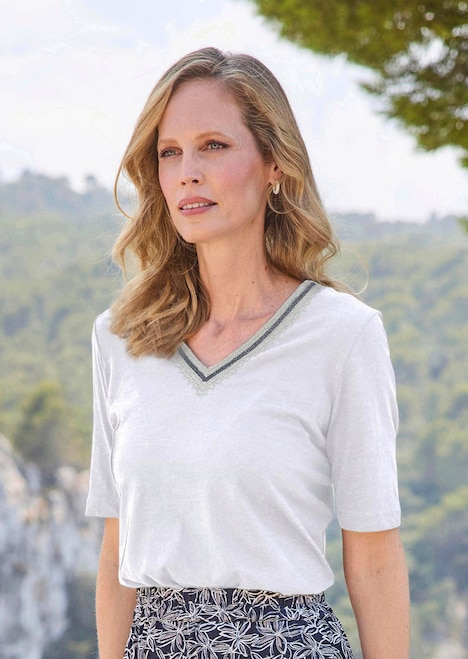 Baumwollshirt mit edler Stickerei