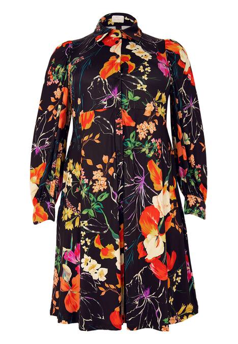 Kleid mit Blumenmuster