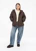 Flauschiger Pullover mit Rundhalsausschnitt