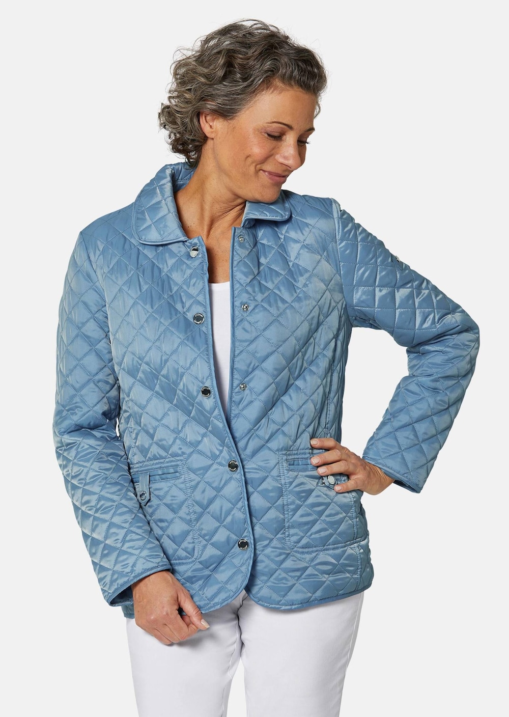 Leichte Jacke mit regelmäßigem Stepp