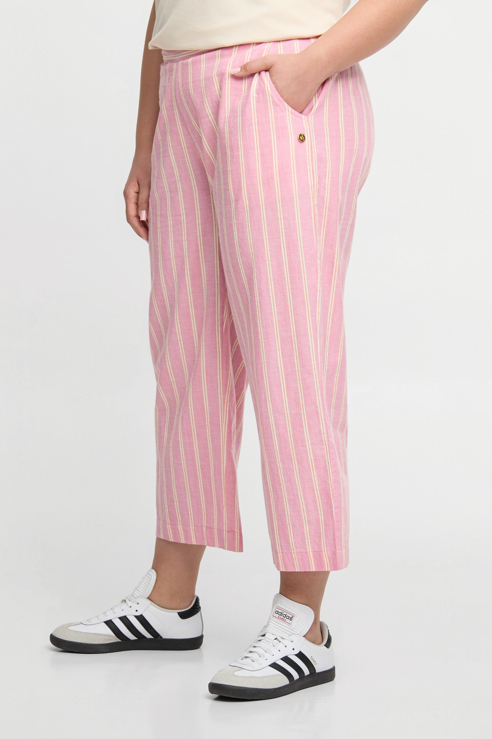 Demi Hose
