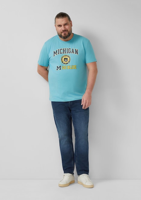 T-Shirt mit College-Artwork