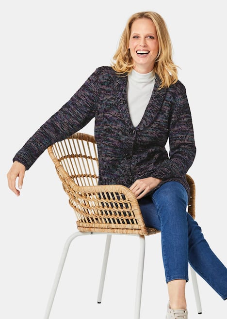 Strickjacke in kaschierender Länge
