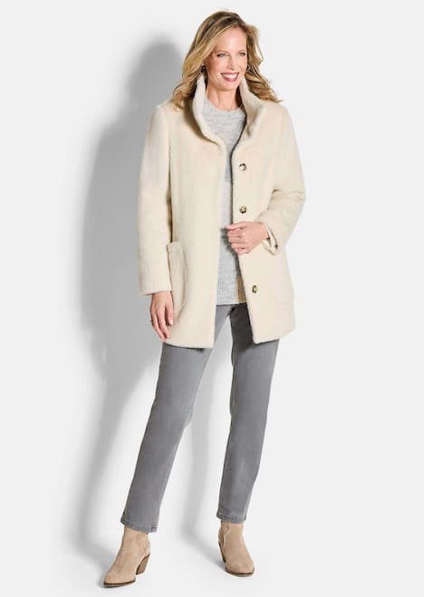 Jacke mit Stehkragen aus Federgarn