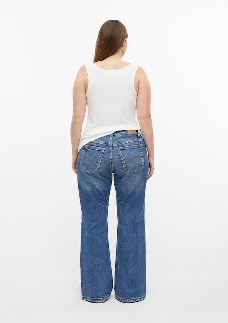 Jeans Flare / Mid Rise / Flared Leg
