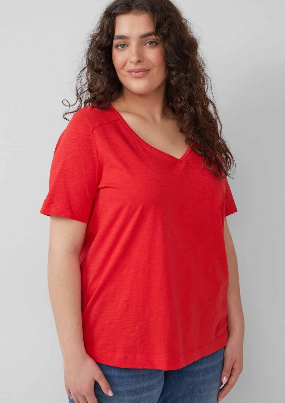 T-Shirt aus Flammgarn mit V-Ausschnitt