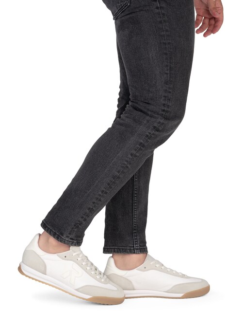 Sneaker Low U4000
