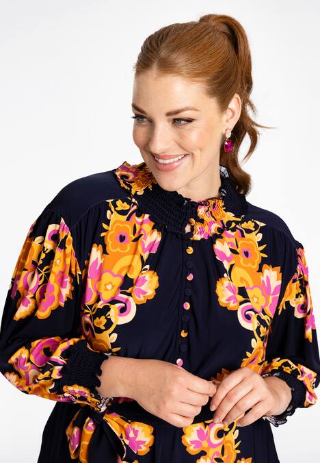 Kleid mit Blumenmuster