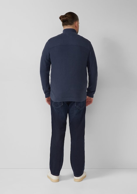 Strukturmix-Strickjacke aus Baumwolle mit Stehkragen