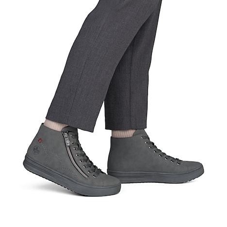 Sneaker High L2520