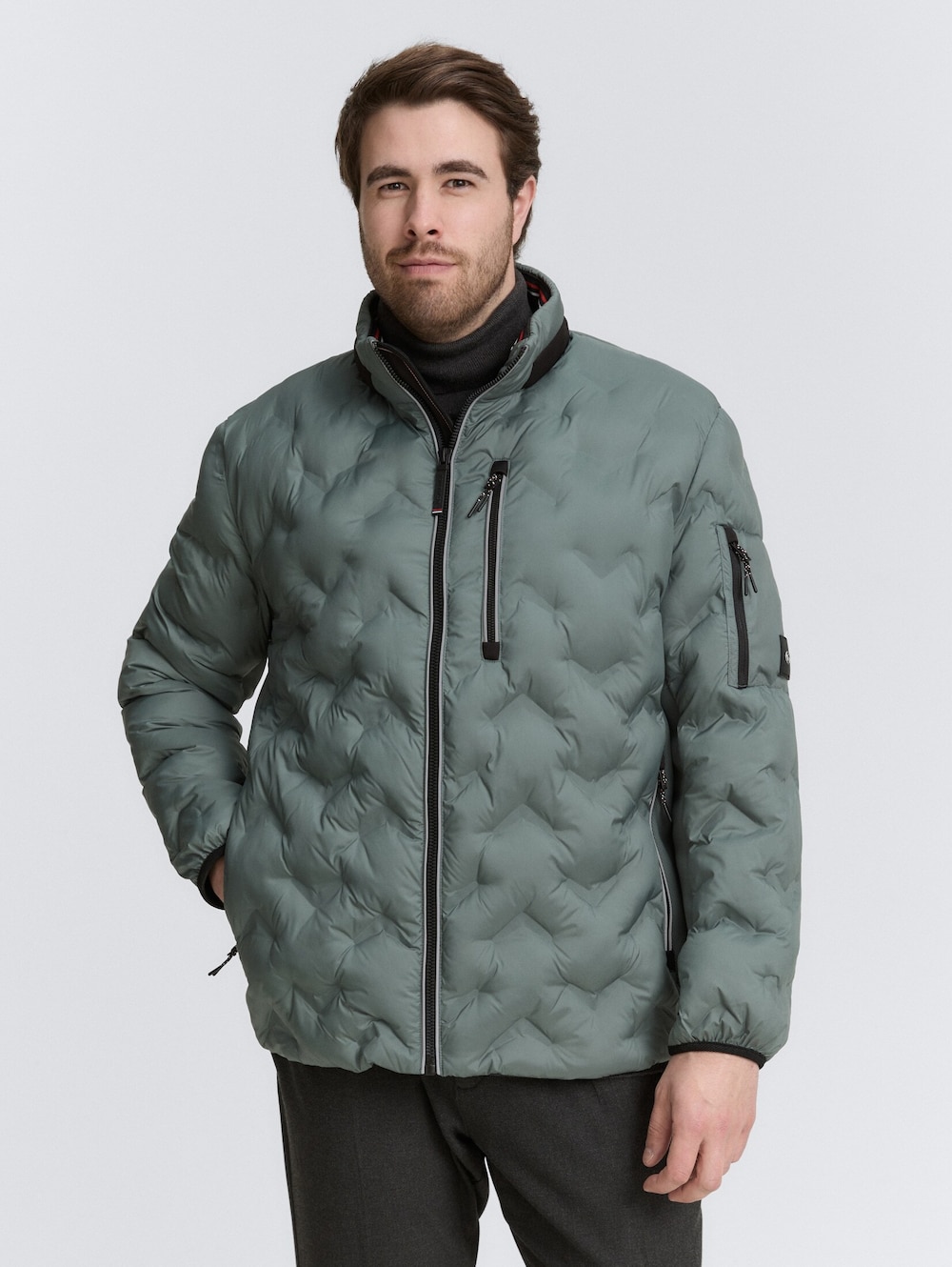 Hybrid Lightweight Steppjacke mit verstaubarer Kapuze