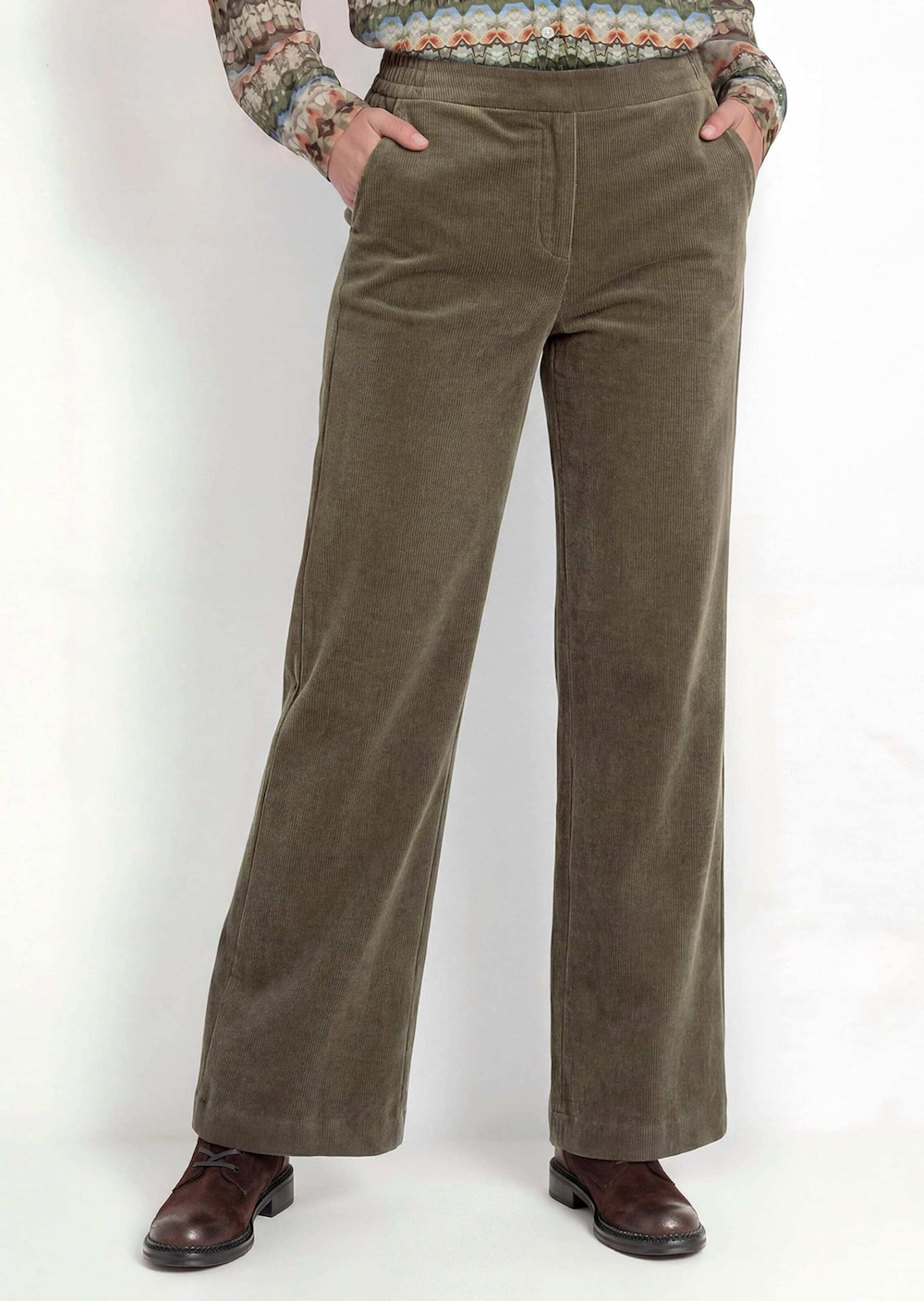 Cordhose VERA mit weitem Bein