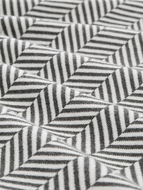 Pullover mit Fischgrätenmuster