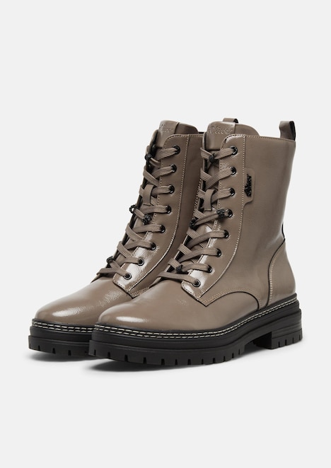 Stiefel in Leder-Optik mit Schnürung
