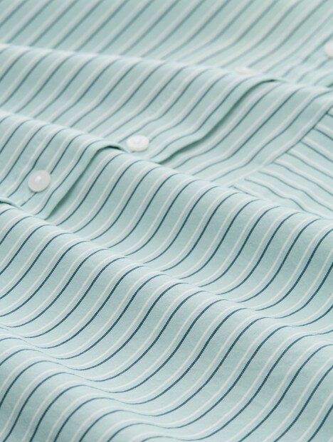 Oversize Hemdbluse mit Herz-Stickerei