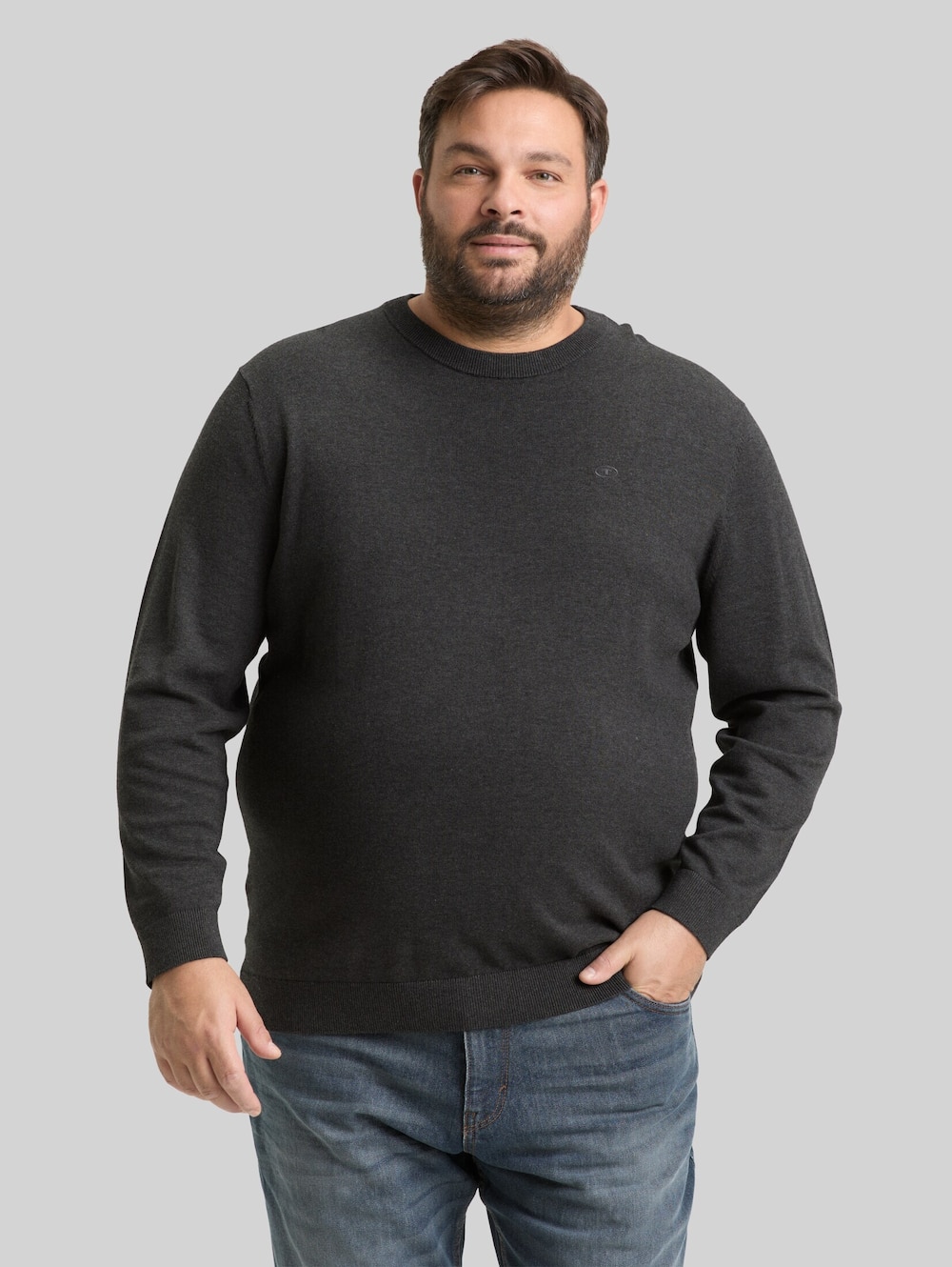 Strickpullover mit Logo Stickerei