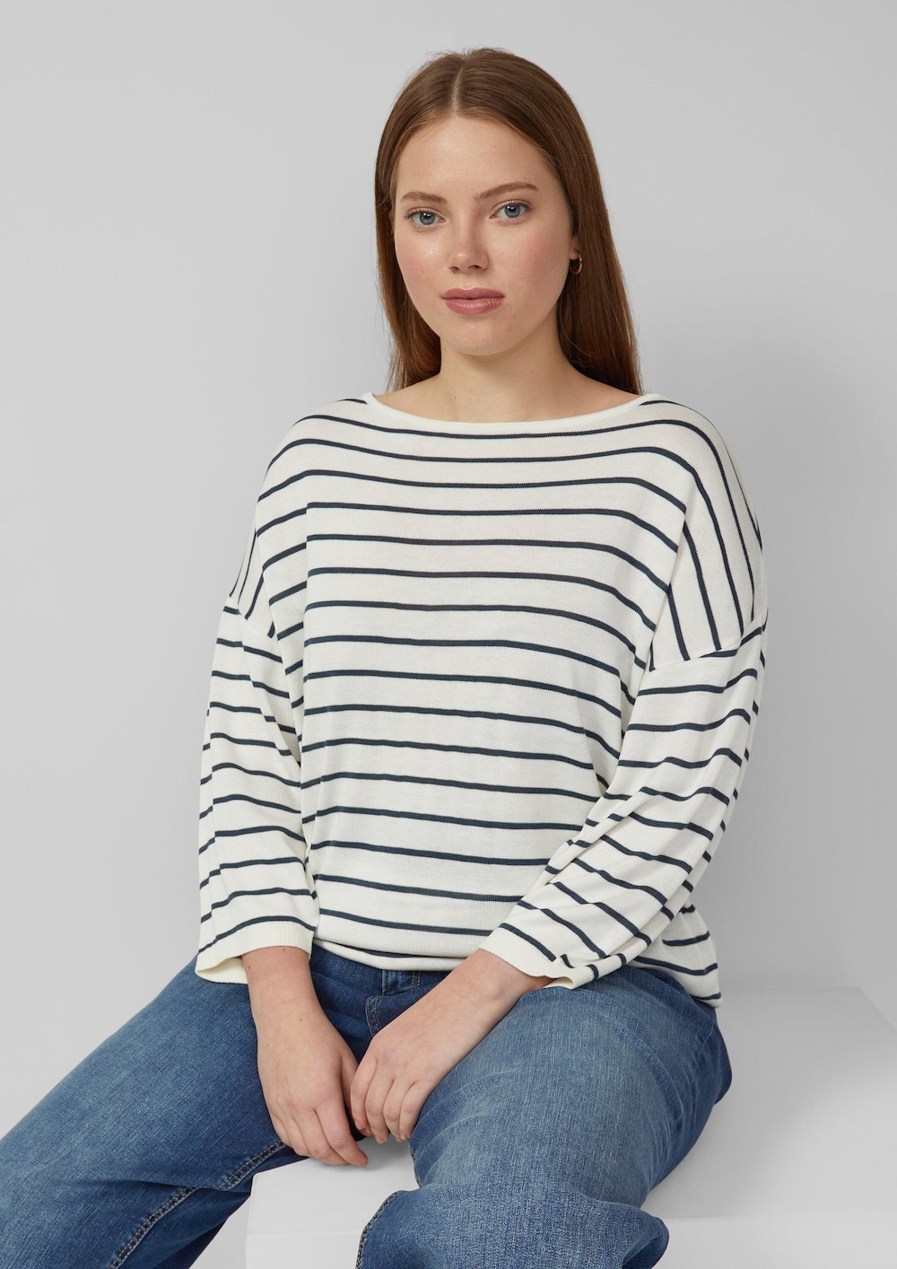 Leichter Strickpullover aus Viskosemix