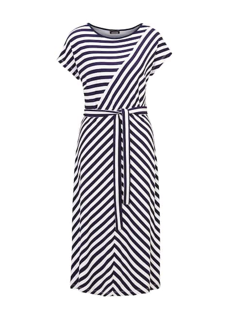 Kleid mit U-Boot-Ausschnitt