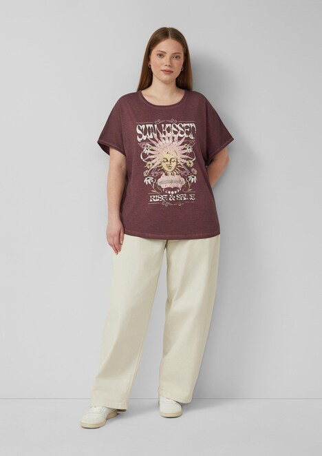 Gewaschenes Oversize-Shirt mit Frontprint