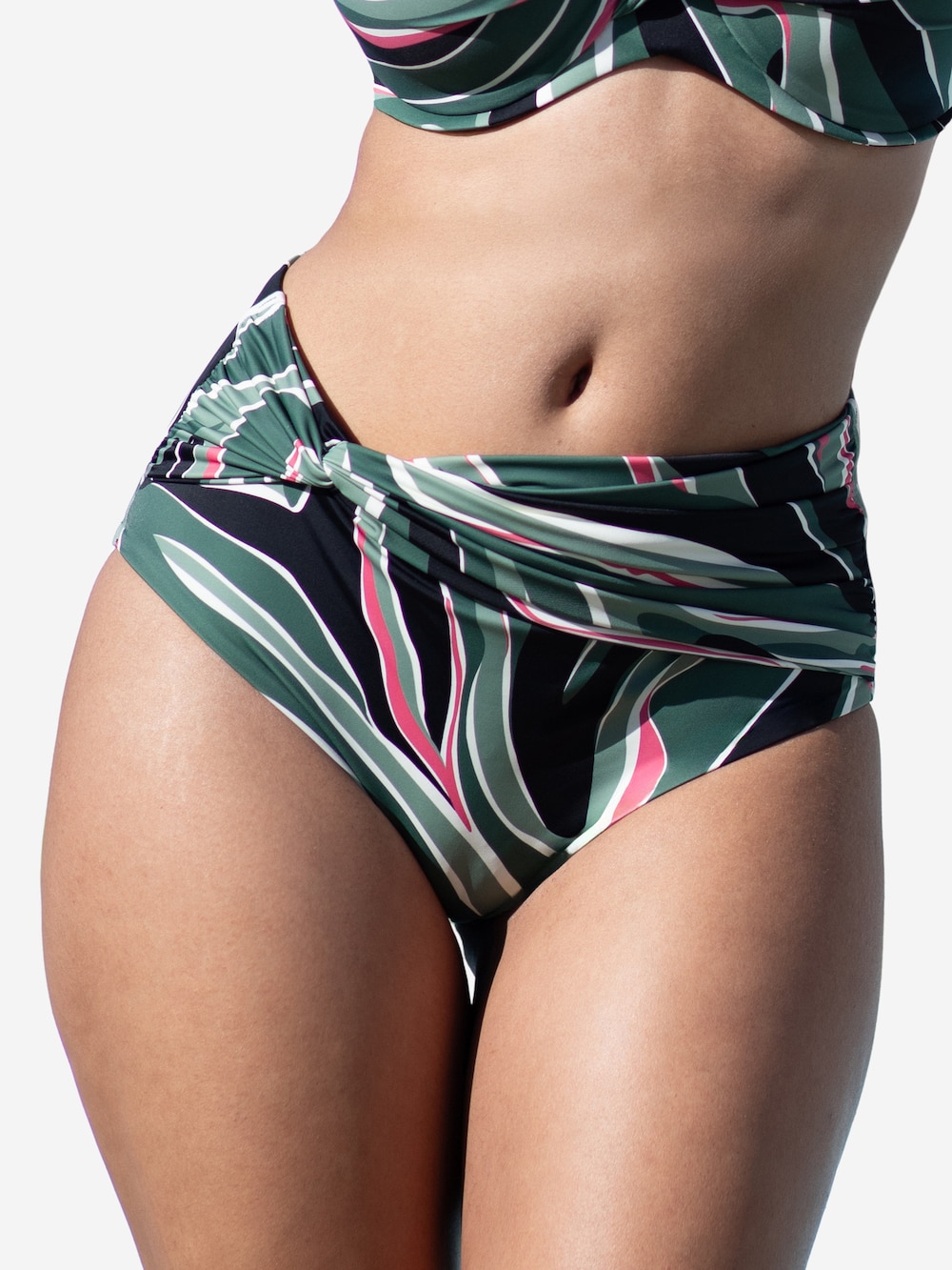 Bikini-High-Panty MAMBO