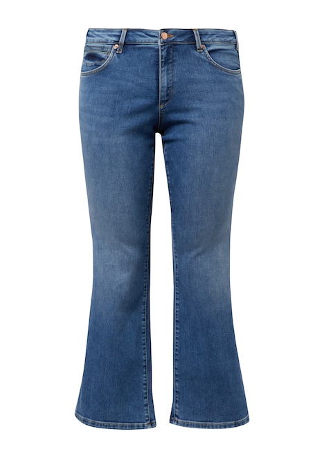 Jeans / Mid Rise / Flared Fit