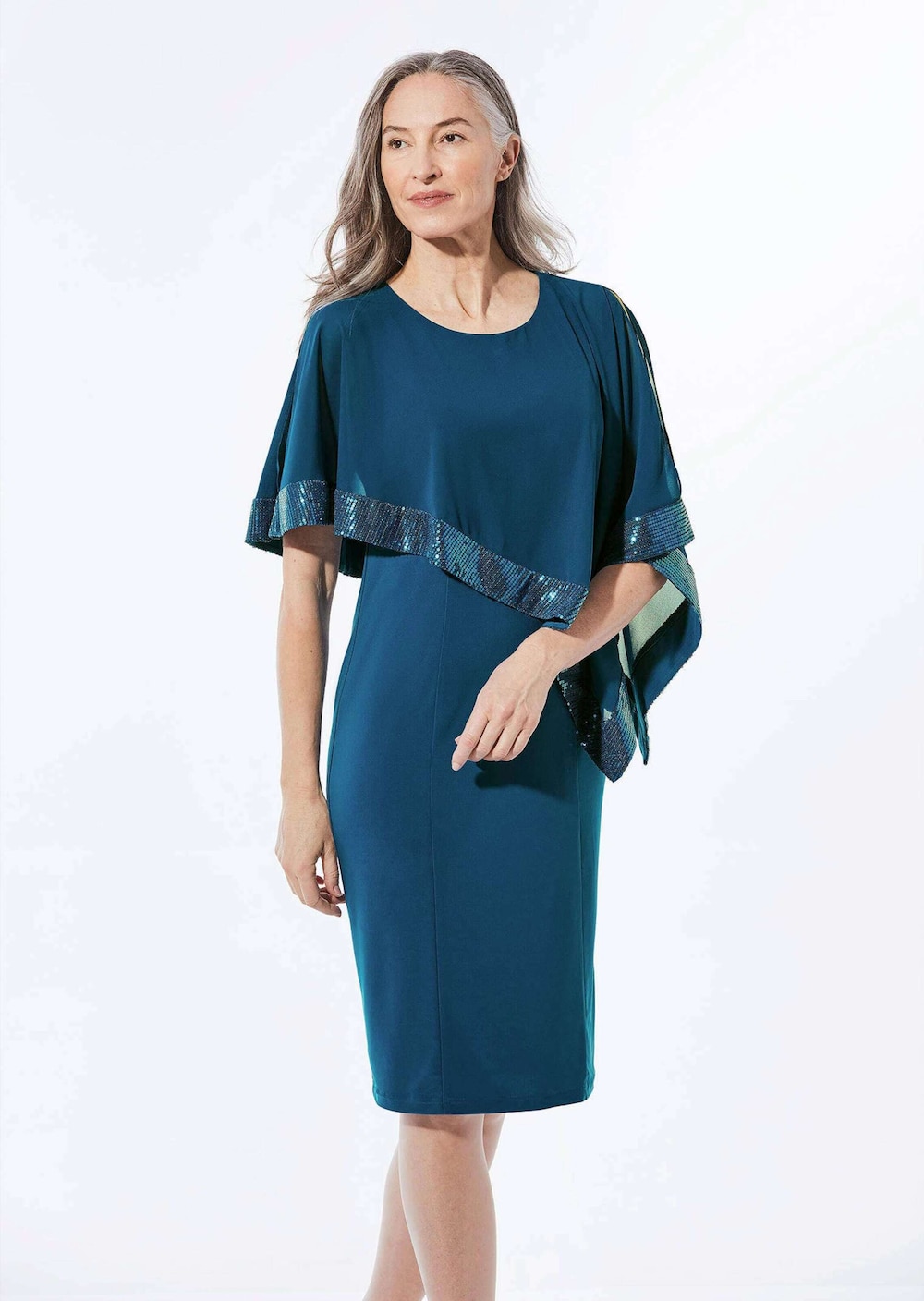 Kleid mit raffiniertem Chiffonüberwurf