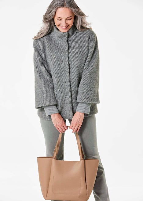 Flauschiger Kurzmantel mit Stehkragen