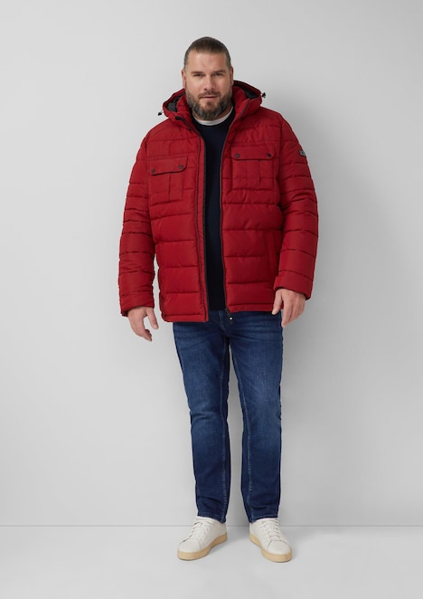 Sportive Puffer-Jacke mit abnehmbarer Kapuze