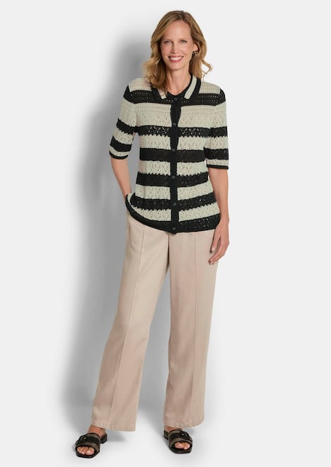 Ajourjacke in maritimen Look