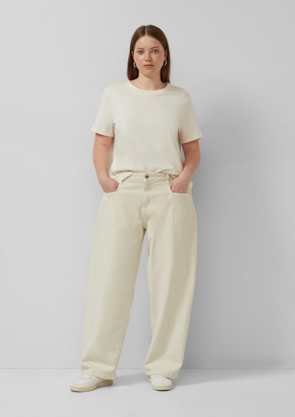 Jeans Relaxed Fit / Mid Rise / Barrel Leg