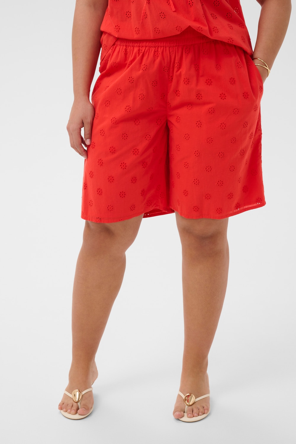 Short Loose fit