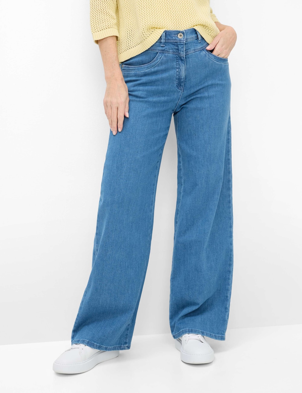 Style LAURA FLARED Jeans